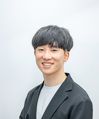 スタッフ単独写真