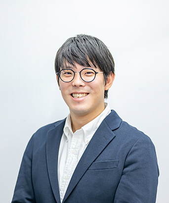 スタッフ単独写真